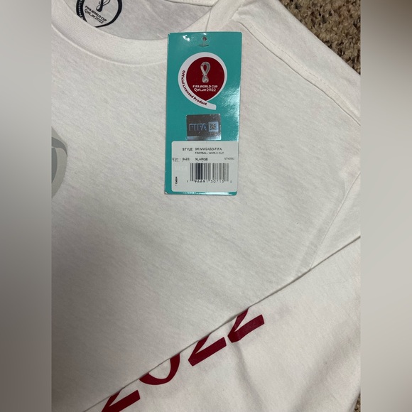 NWT FIFA WORLD CUP CREW NECK LONG SLEEVE TEE SIZE XL IN WHITE - Picture 5 of 5